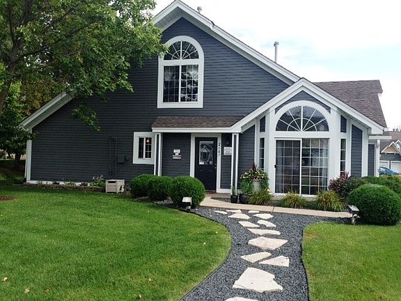 3rd image of 2138 Hemlock Blvd