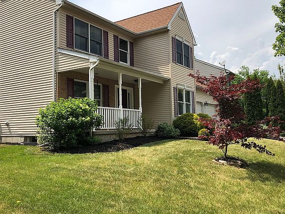 2nd image of 46 Country Side Ct
