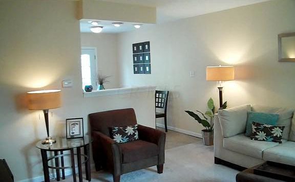 3rd image of 3585 Wyncote Rd