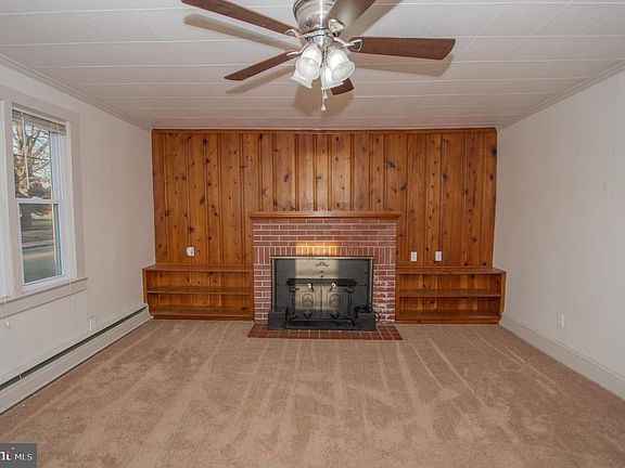 5th image of 306 N Main St