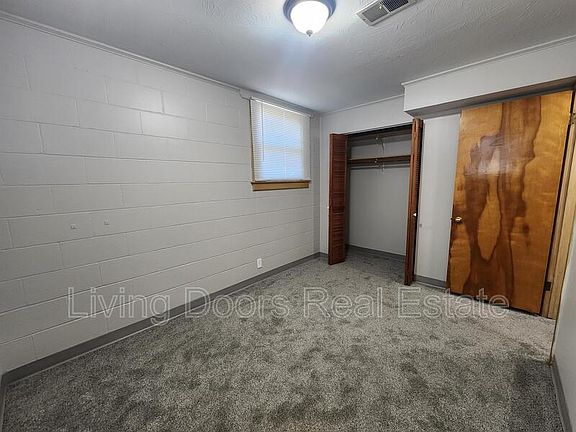 5th image of 849 S 45th St