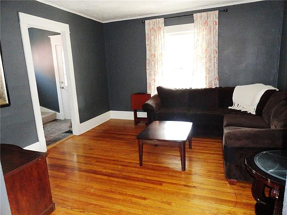 3rd image of 2816 Holland St