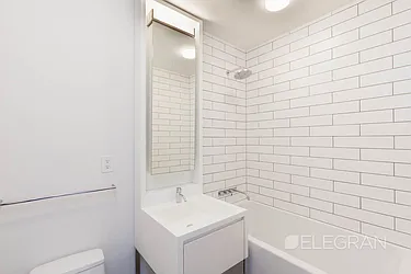 Rented by (Legacy) Elegran