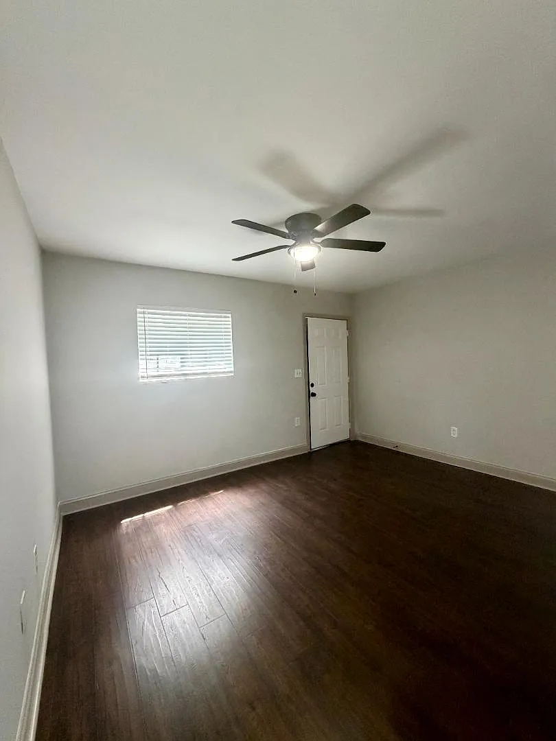 530 Lindsay St NW - Unit 1 — Photo 1
