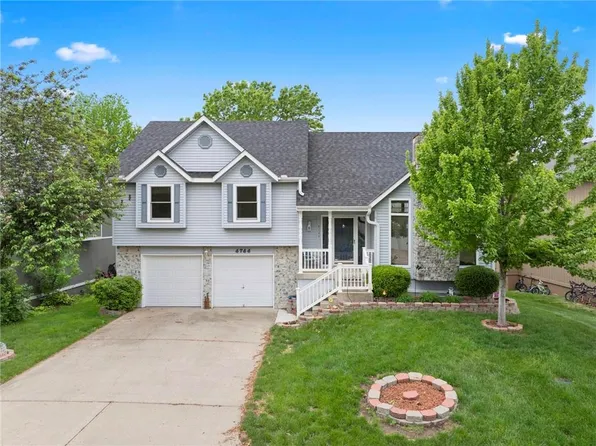 4744 Chouteau St, Shawnee, KS 66226
