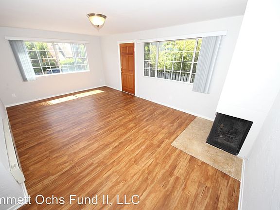 2nd image of 415 N Venice Blvd APT 3
