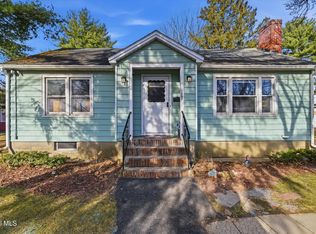 1207 Sumner Avenue, Schenectady, NY 12309