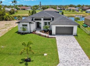 613 SW 11th Ct, Cape Coral, FL 33991