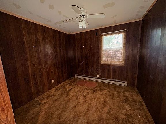 3rd image of 1014 Bucksnort Rd