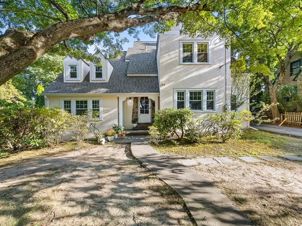 84 Harvard Dr, Hartsdale, NY 10530