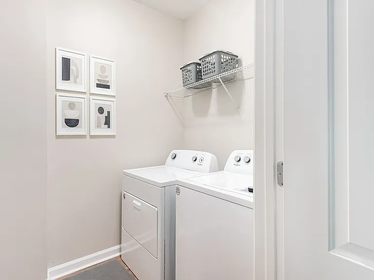 Ansley Commons — Photo 17