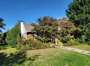 51 W End Ave, East Quogue, NY