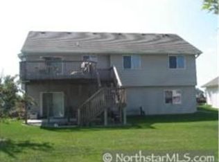 685 Highland Trl, Lino Lakes, MN 55014