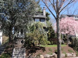 7 Lincoln Pl, Maplewood, NJ 07040