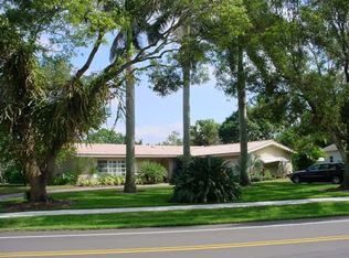 1582 Crayton Rd, Naples, FL 34102