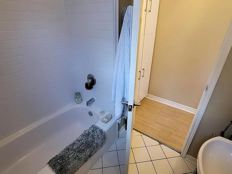 392 Aberdeen Ave #1 — Photo 10