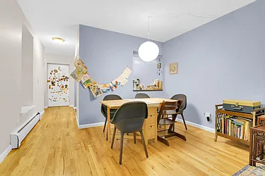Rented by R New York