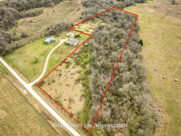 350 County Road 319, Rosebud, TX 76570