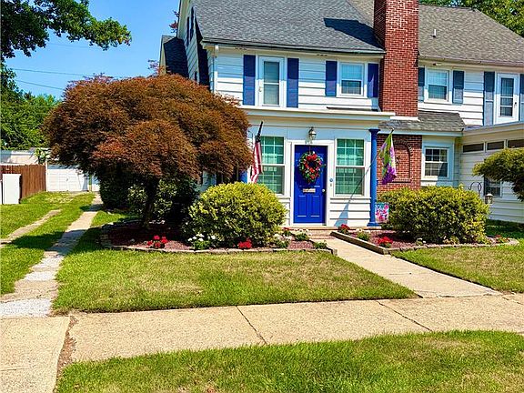 4th image of 3009 W Greenleaf St