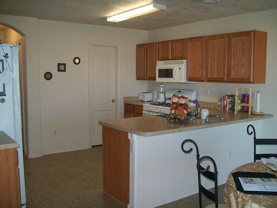 Large country kitchen