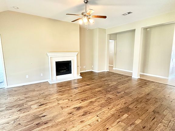3rd image of 655 Campolina Dr