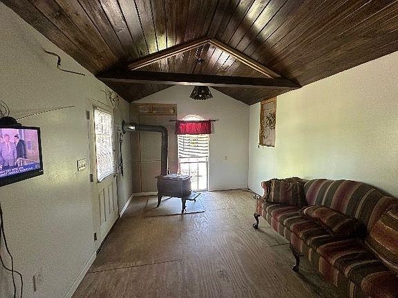 2nd image of 8123 Fairview Ridge Rd