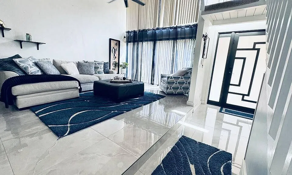 700 E Coco Plum Cir #5