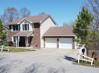 16465 Hardwood Ln, Saint Robert, MO 65584