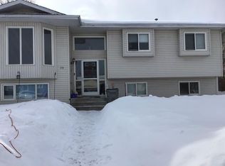 29 N Lyons Cres, Whitecourt, AB T7S1B9