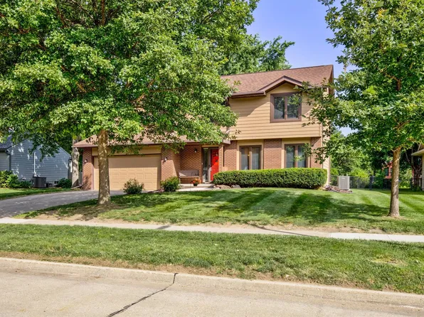 5745 Columbine Dr, Johnston, IA 50131