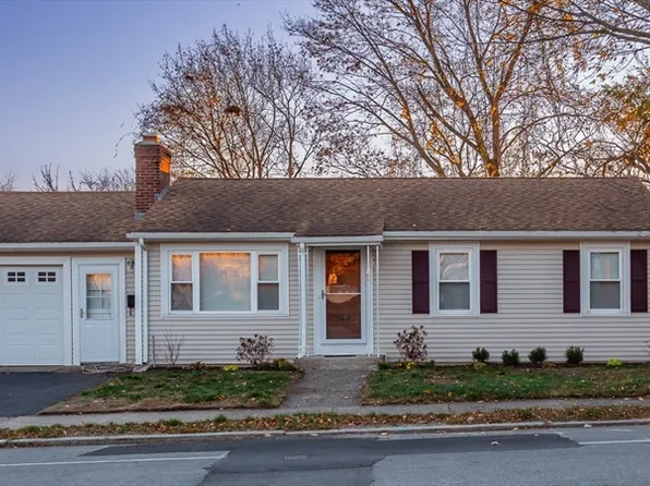 100 Roger Williams Ave, Rumford, RI 02916
