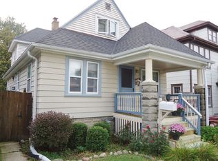 2179 S 89th St, West Allis, WI 53227