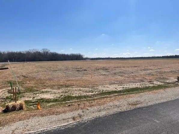 18 E Cedar Ranch Ests, Derby, KS 67037