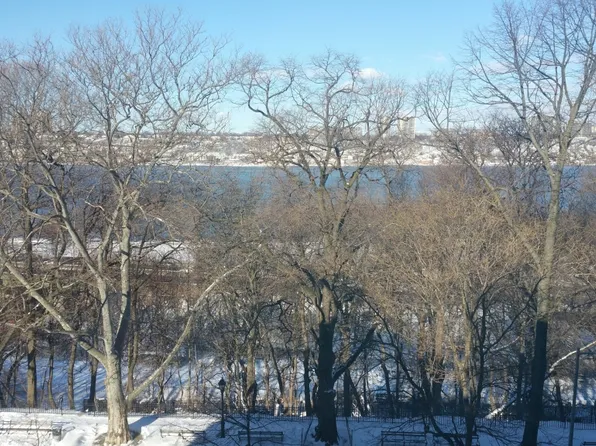 700 Riverside Drive image 4 of 15