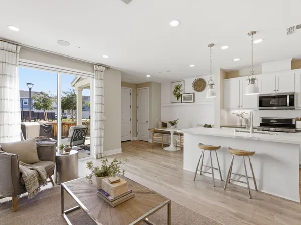 1344 Bloom Ln, Morgan Hill, CA 95037