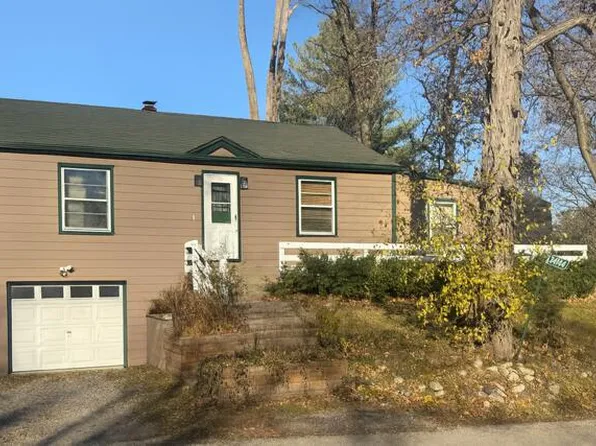 34144 Oakdale COURT, Burlington, WI 53105