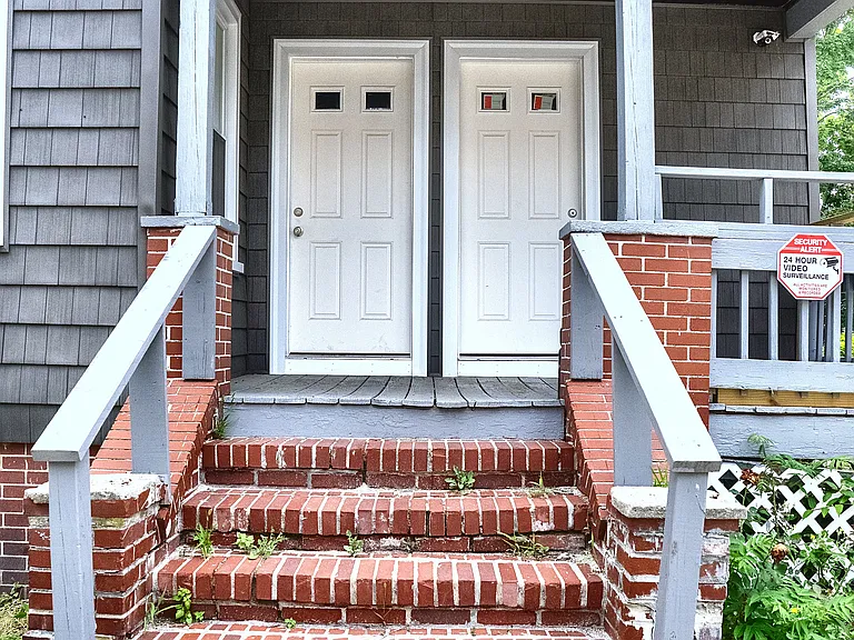 207 Oakland Ave #1 — Photo 3