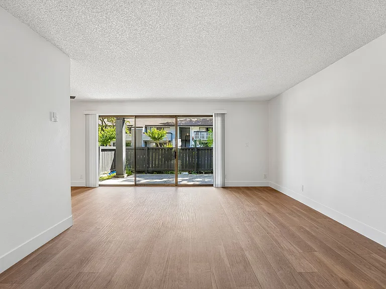 Summerwood Apartments — Photo 55