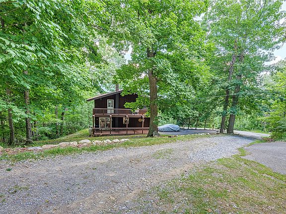4th image of 5317 Alpine Dr
