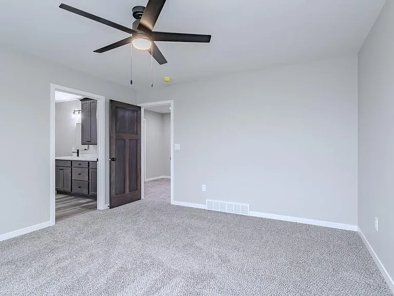 3506 Green Pastures Ln — Photo 33