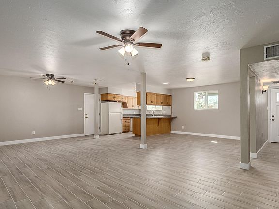 5th image of 5838 W Campbell Ave