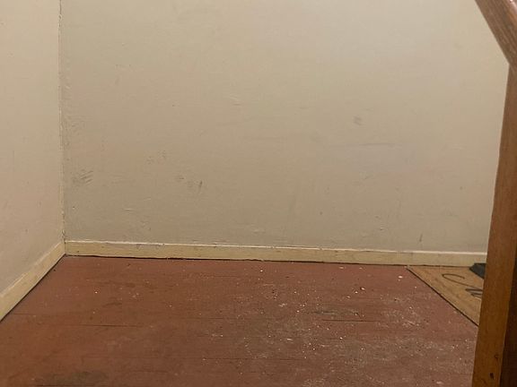 3rd image of 3016 Barker Ave APT 3
