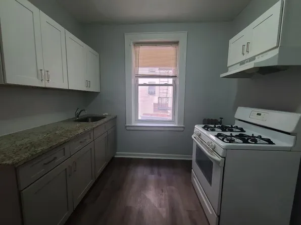 62 S Munn Ave, East Orange, NJ