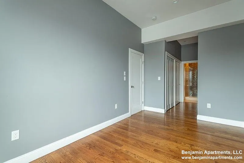 2 bed, 1031 sqft, $4,650 — Photo 4
