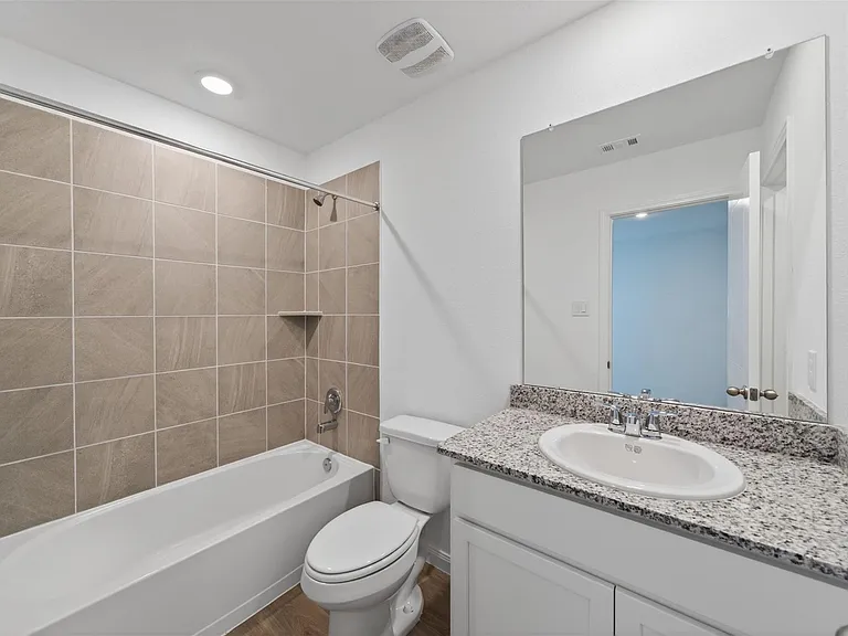 12239 Shield Crest Ct — Photo 20