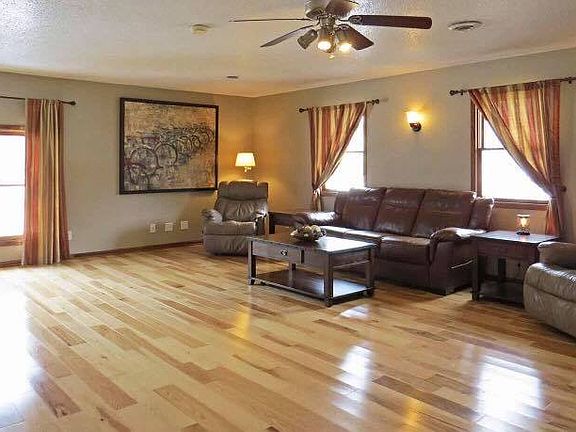 3rd image of 5000 Todd Dr