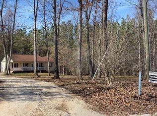 323 Cub Creek Rd, Appomattox, VA 24522