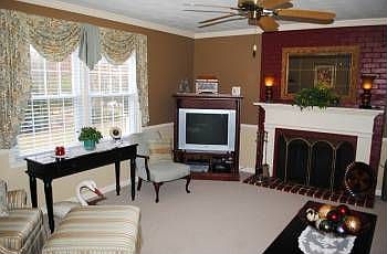 2nd image of 13101 Hickory Ct