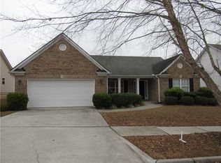4048 Savannah Ridge Ct, Loganville, GA 30052