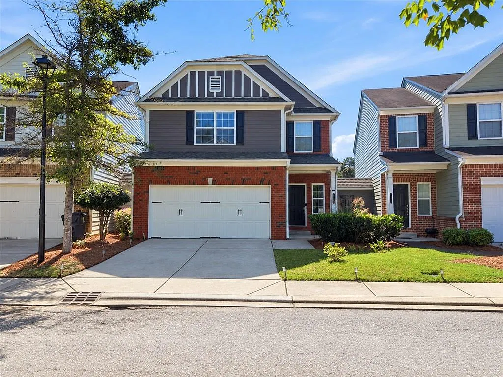 3 bed, 2.5 bath, 1952 sqft, $2,800 — Photo 2